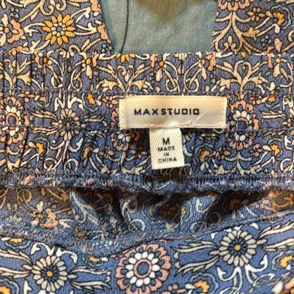 Max Studio Wide-Leg Cropped Pants - Picture 3 of 10